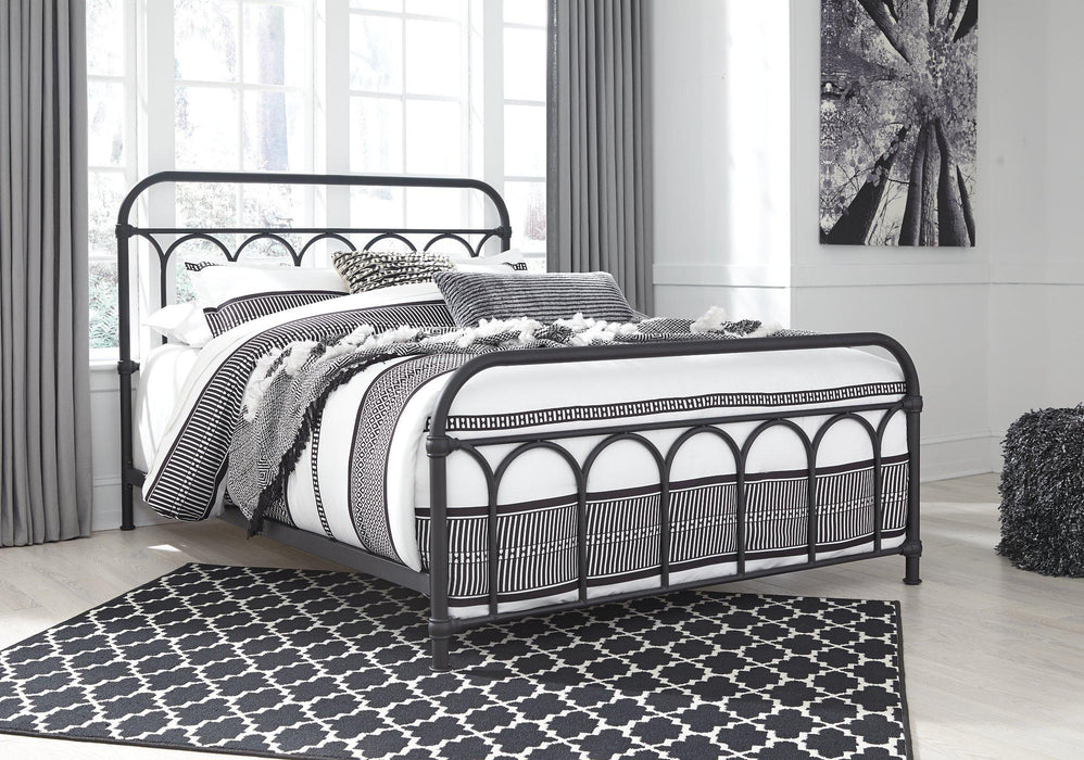 Nashburg Queen Bedroom Set