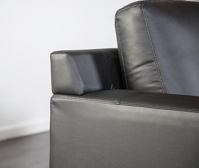 Stordal Sectional, Right Chaise